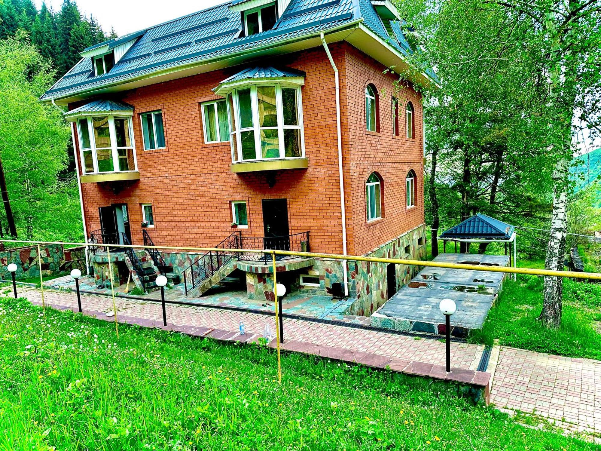 Hotel Горная Сказка Besqaynar Exteriér fotografie